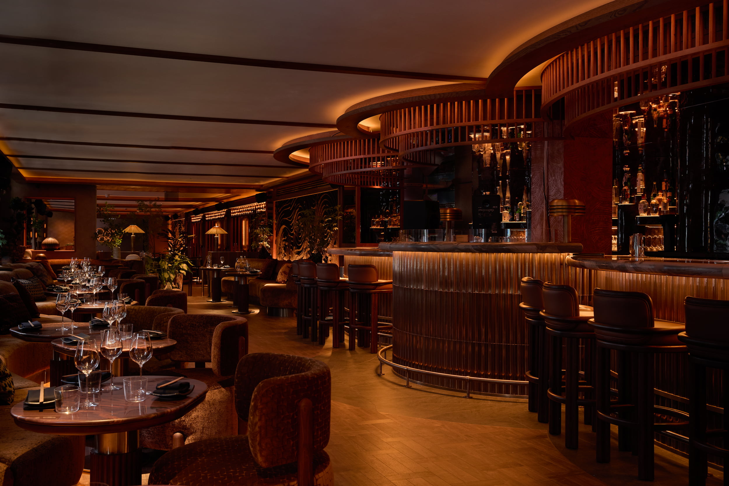 Mana Restaurant Interior